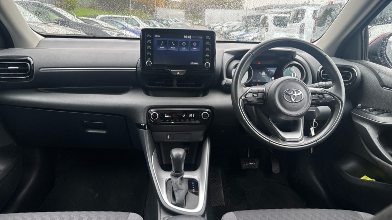 Toyota Yaris 1.5 Hybrid Design 5dr CVT Hybrid Hatchback